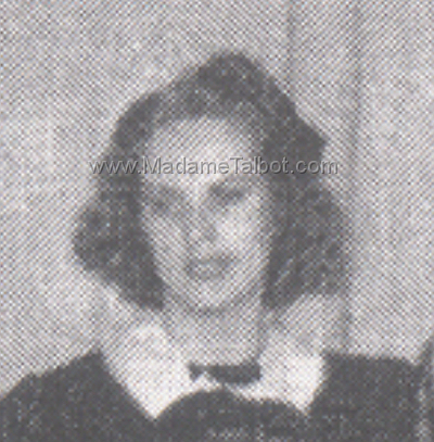 Vampira Maila's 1940 Class Photo Close-Up