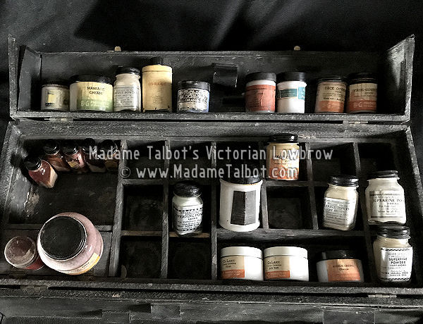 Antique Mortuary Makeup Kit No.2